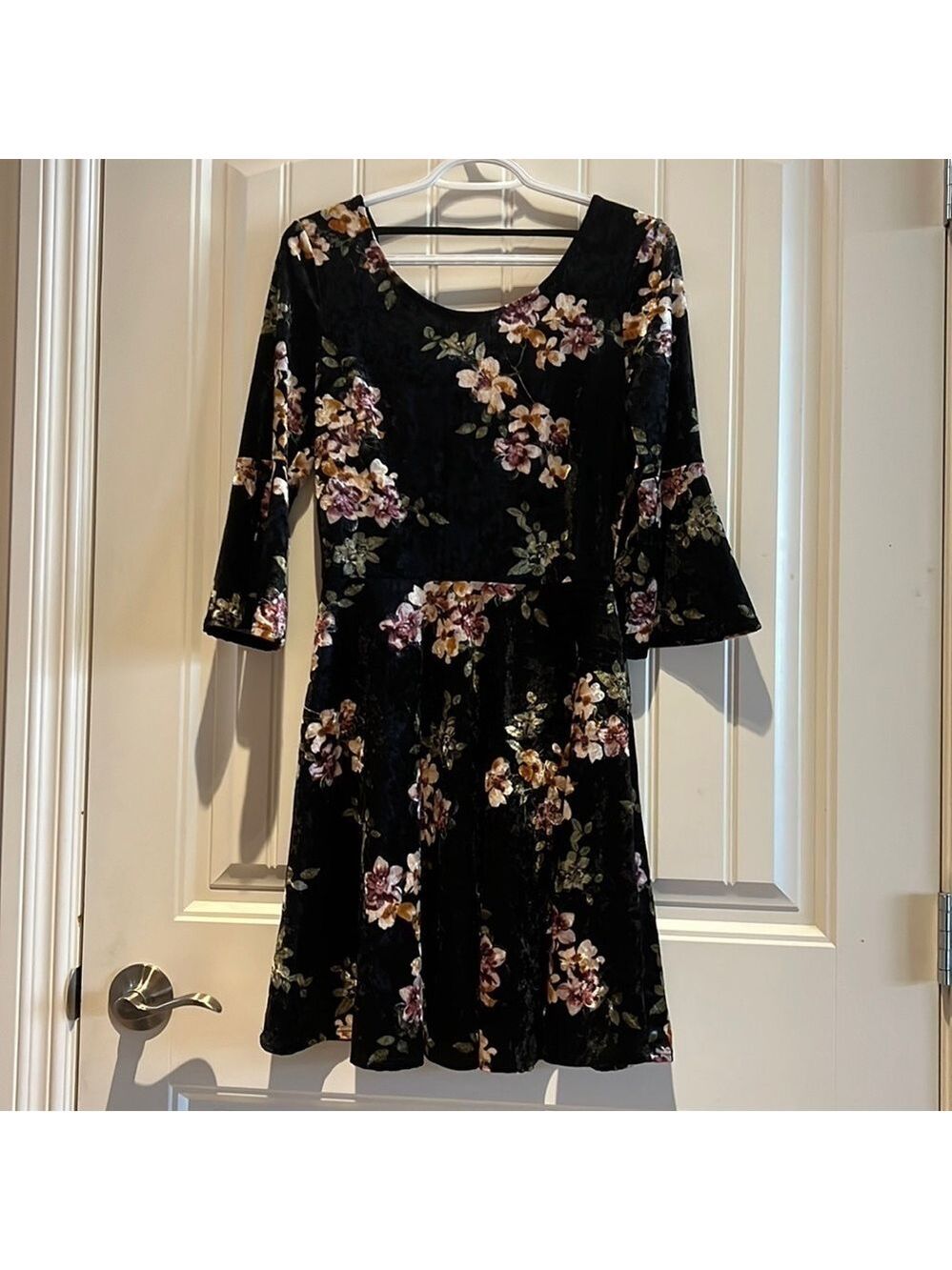 💥4 for $25💥 Lovell Velvet dress